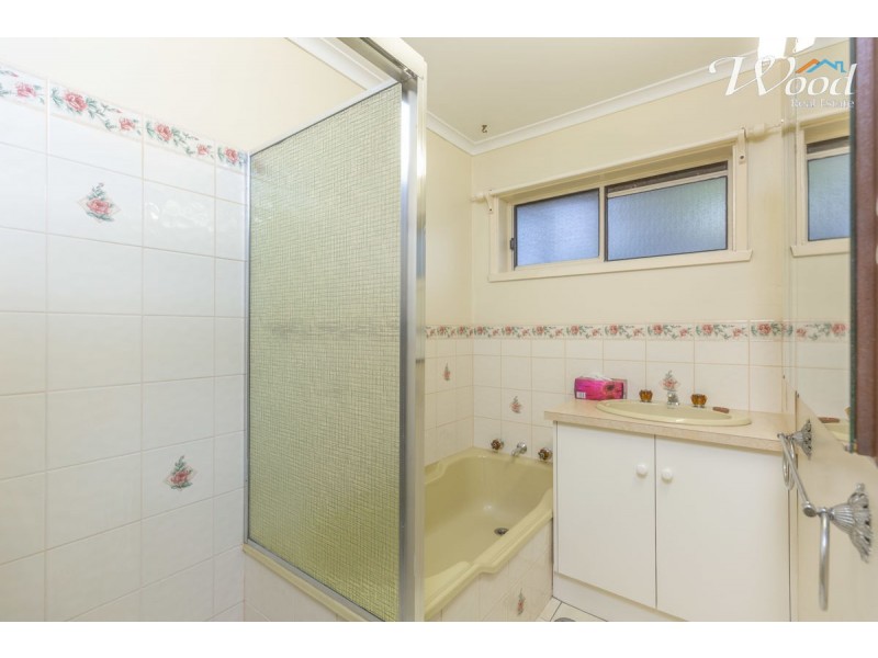 321 Mark Cres, Lavington NSW 2641