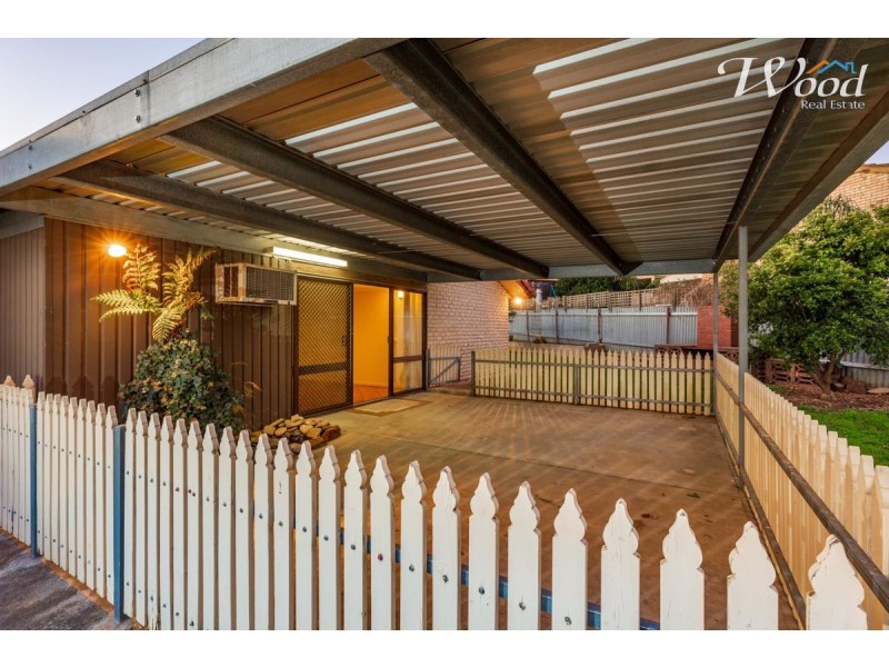 321 Mark Cres, Lavington NSW 2641