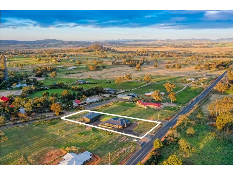 1484 Table Top Road, Table Top NSW 2640