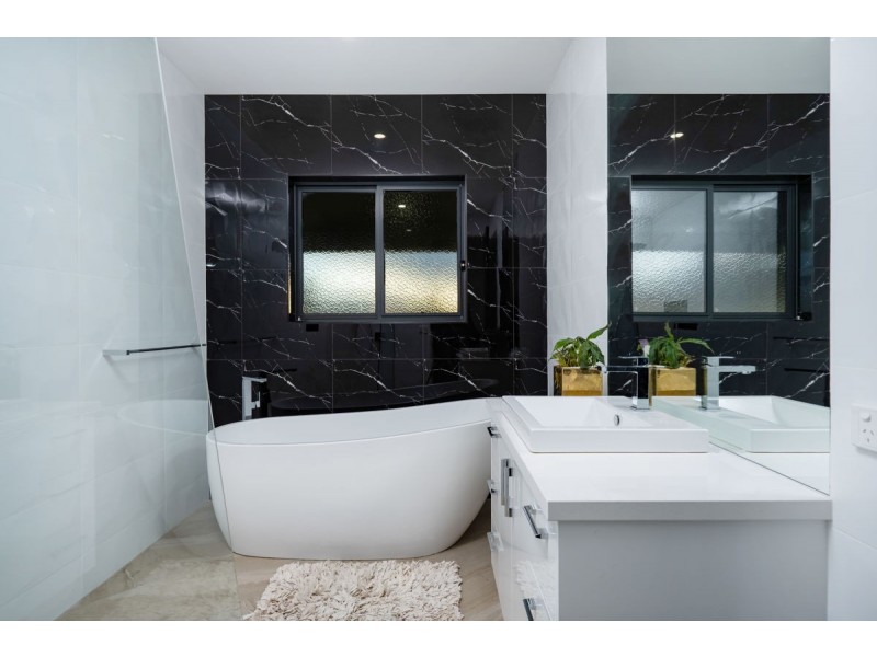 1484 Table Top Road, Table Top NSW 2640