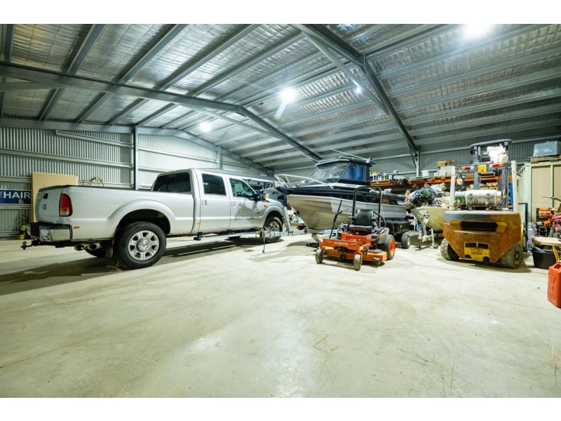 1484 Table Top Road, Table Top NSW 2640