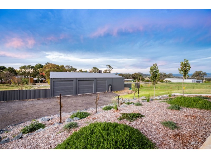 1484 Table Top Road, Table Top NSW 2640