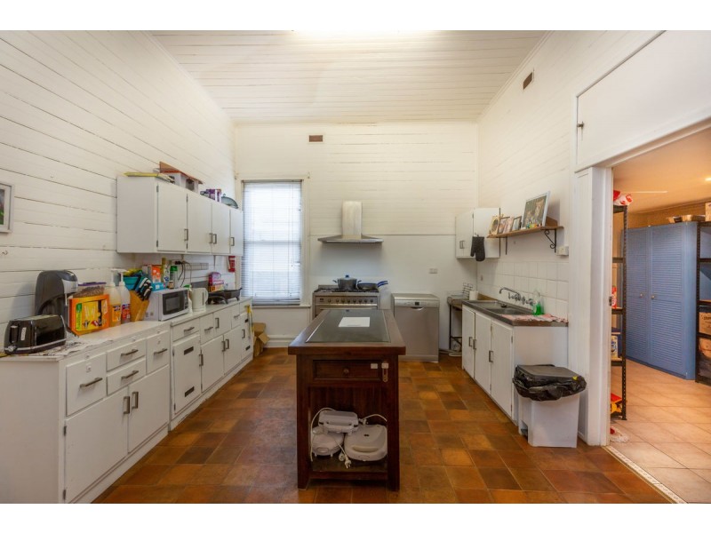 6 Second Ave, Henty NSW 2658
