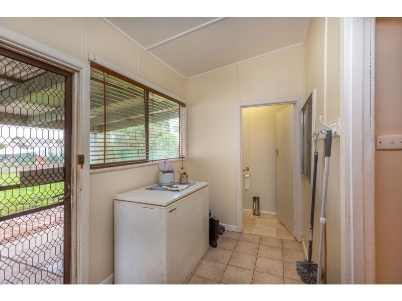 6 Second Ave, Henty NSW 2658