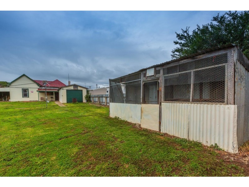 6 Second Ave, Henty NSW 2658