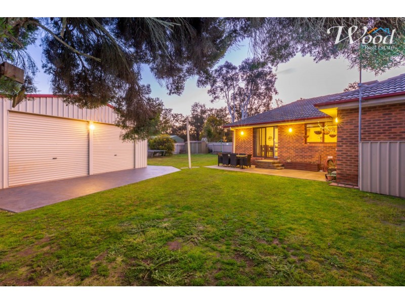 2 Gleneagles Crt, Thurgoona NSW 2640