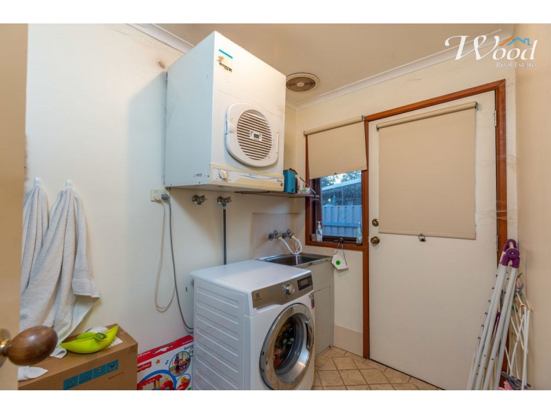 2 Gleneagles Crt, Thurgoona NSW 2640