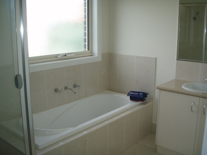 124 Rivergum Drive, East Albury NSW 2640