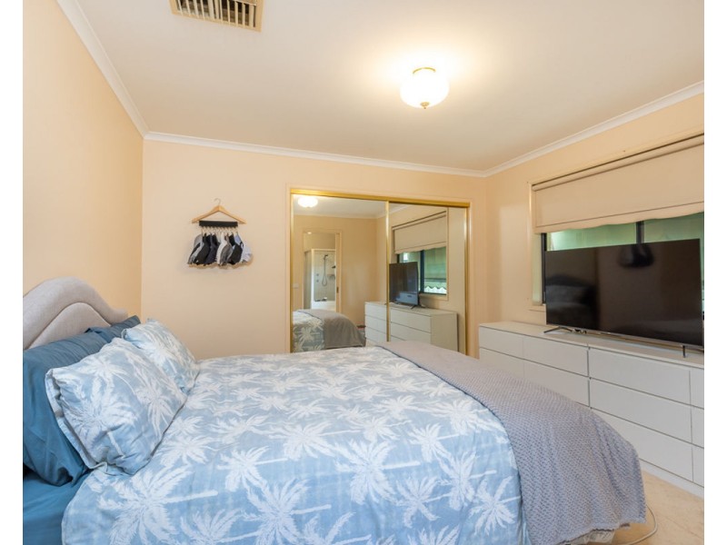 25 Bowyer Pl (Norris Park), Lavington NSW 2641