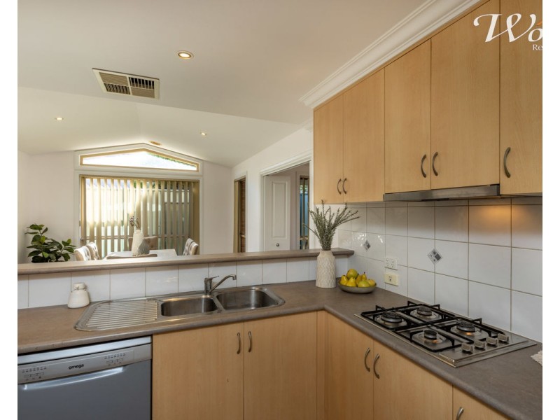 110 Dryandra Way, Thurgoona NSW 2640