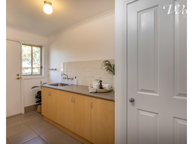 110 Dryandra Way, Thurgoona NSW 2640