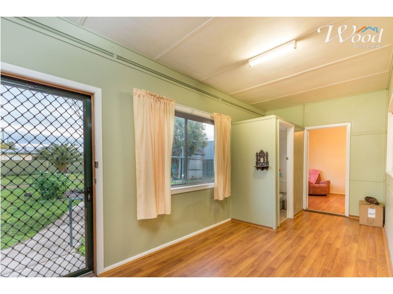 1 Douglas St, Culcairn NSW 2660