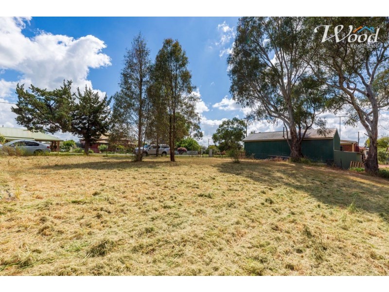 11 Wattle St, Culcairn NSW 2660