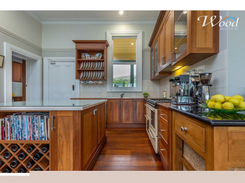 1212 Lake Road, Bethanga VIC 3691