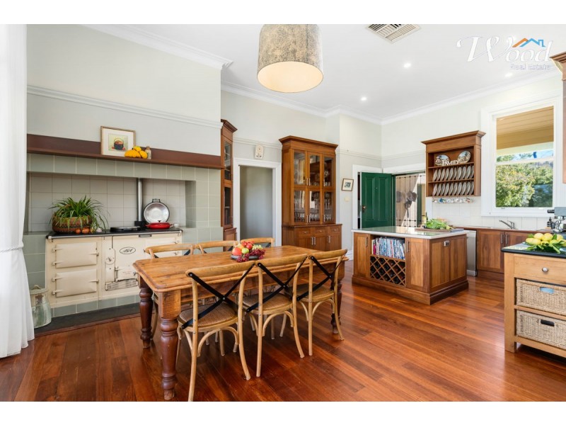 1212 Lake Road, Bethanga VIC 3691