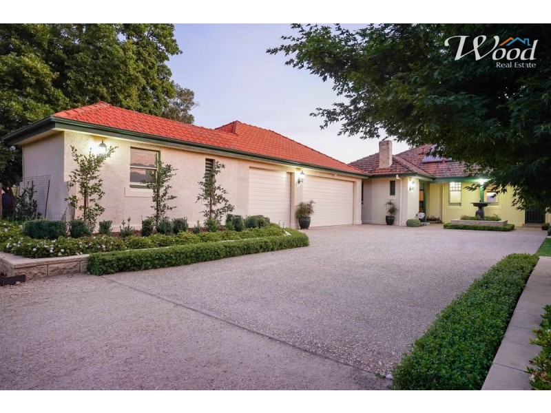 1212 Lake Road, Bethanga VIC 3691