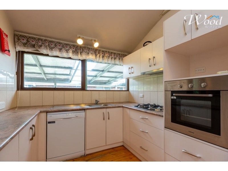 396 Reservoir Rd, Lavington NSW 2641