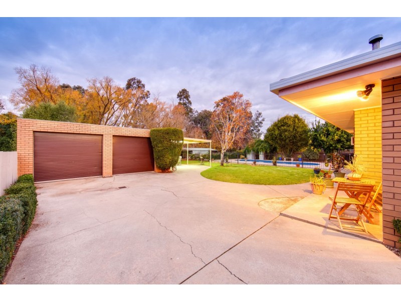 526 Lyne Street, Lavington NSW 2641