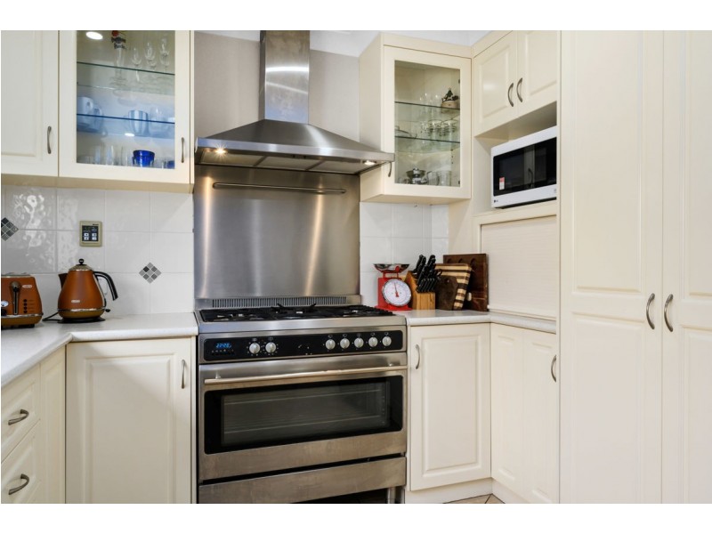 526 Lyne Street, Lavington NSW 2641