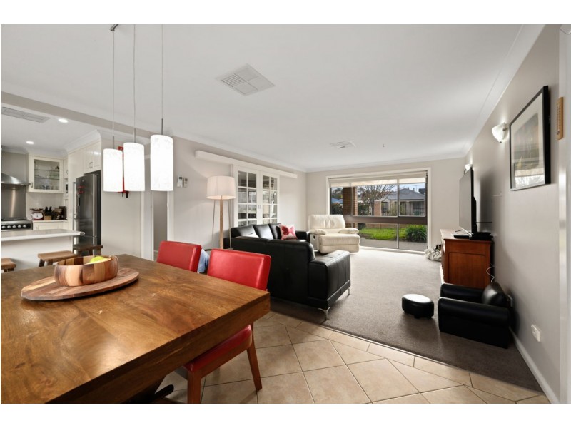 526 Lyne Street, Lavington NSW 2641