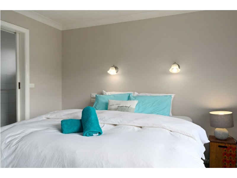 526 Lyne Street, Lavington NSW 2641
