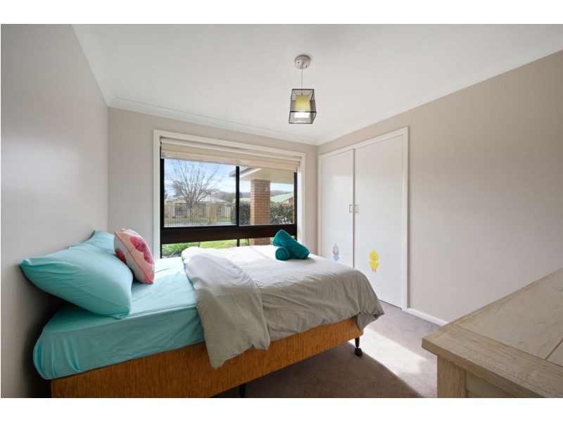 526 Lyne Street, Lavington NSW 2641