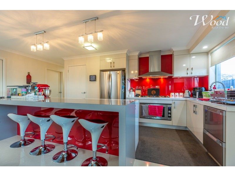 193 Kaitlers Rd, Lavington NSW 2641