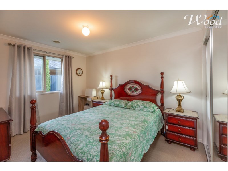 193 Kaitlers Rd, Lavington NSW 2641