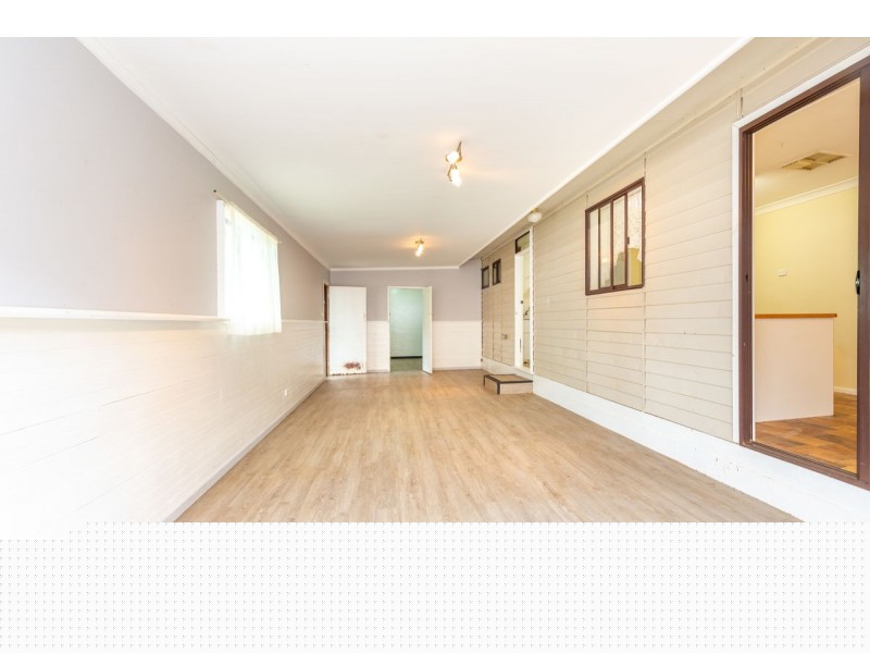 6 Third St, Henty NSW 2658