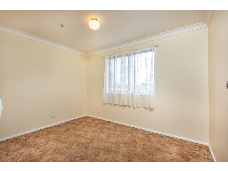 6 Third St, Henty NSW 2658