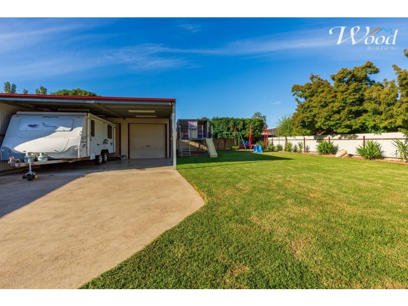 580 Manns St, Lavington NSW 2641