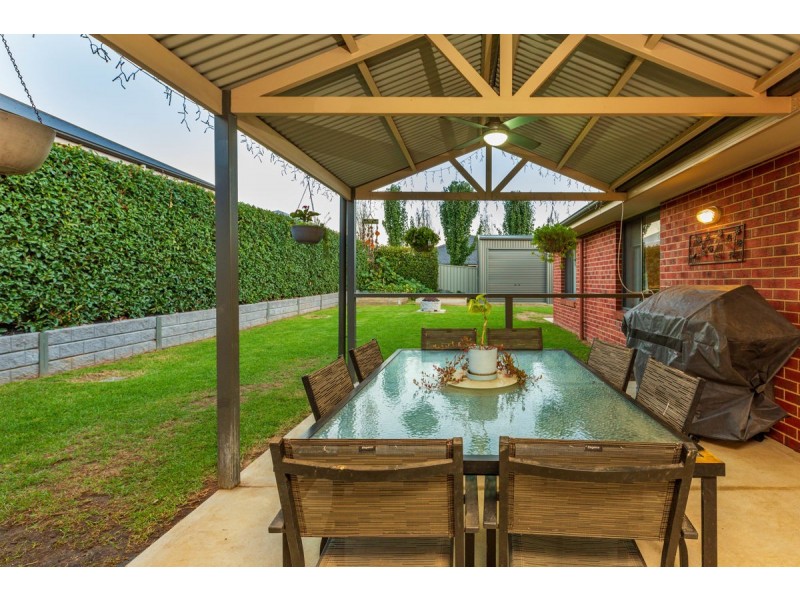 157 Whitebox Circ, Thurgoona NSW 2640
