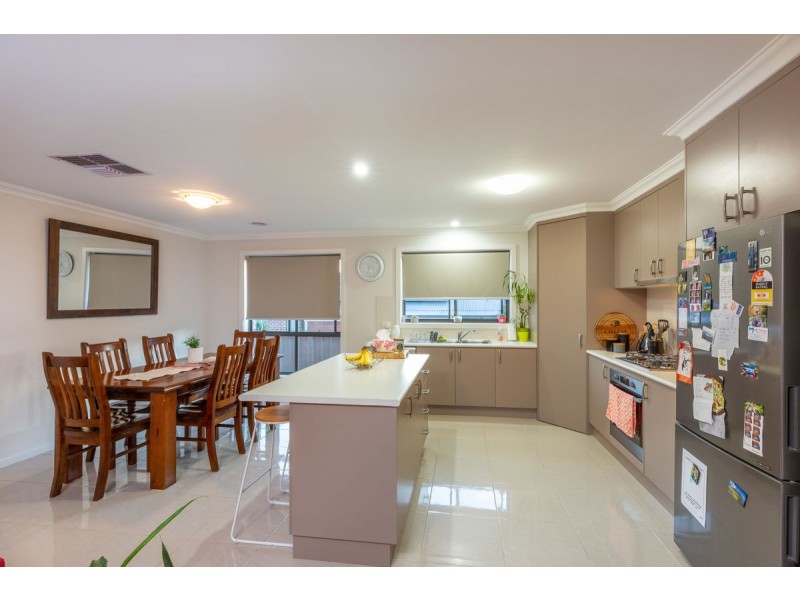 157 Whitebox Circ, Thurgoona NSW 2640