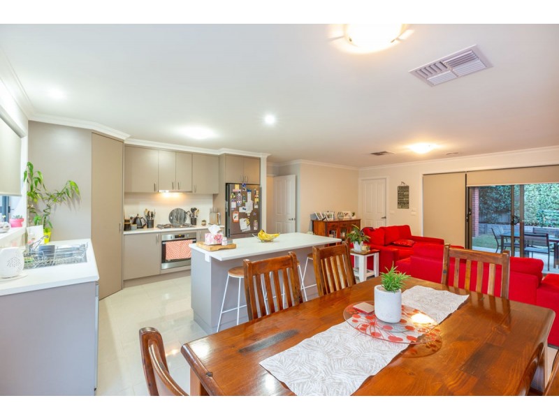 157 Whitebox Circ, Thurgoona NSW 2640