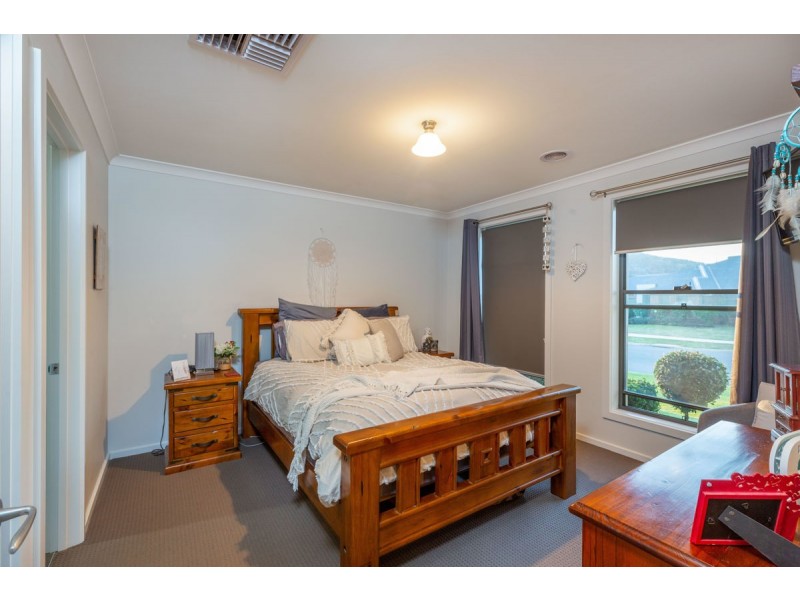 157 Whitebox Circ, Thurgoona NSW 2640