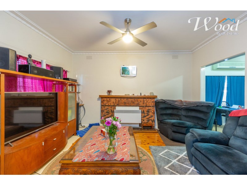 423 Nowland Ave, Lavington NSW 2641