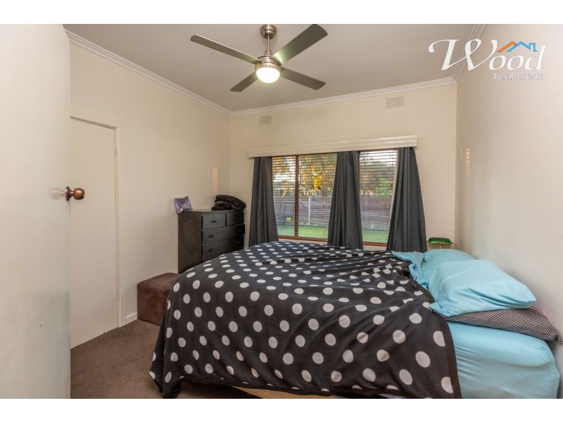 423 Nowland Ave, Lavington NSW 2641