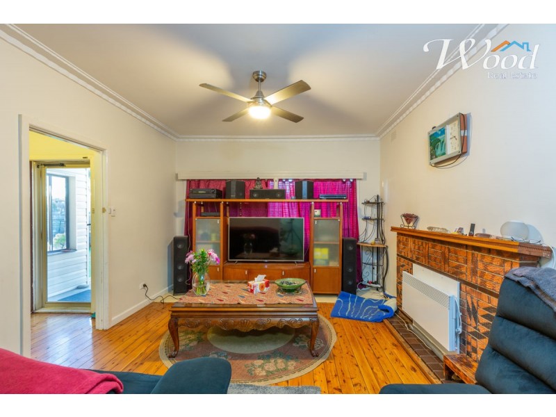 423 Nowland Ave, Lavington NSW 2641