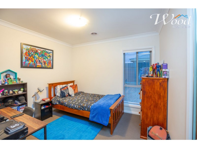 24 Gabrielle Crt, Lavington NSW 2641