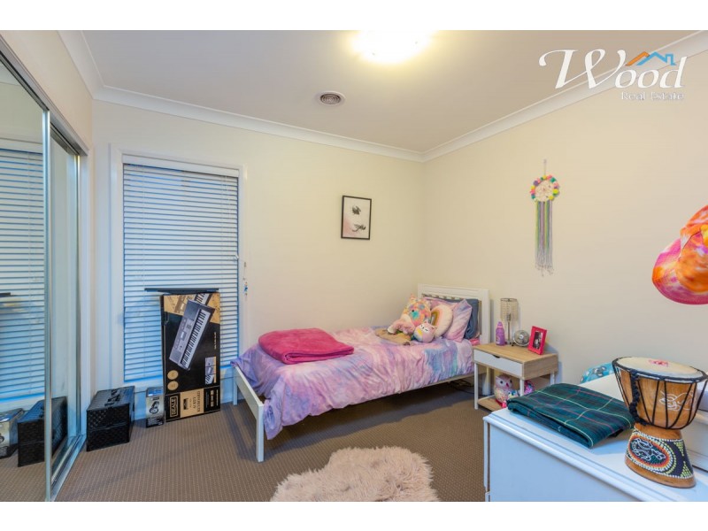 24 Gabrielle Crt, Lavington NSW 2641