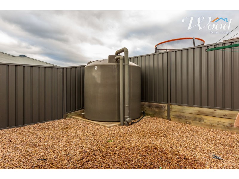 24 Gabrielle Crt, Lavington NSW 2641