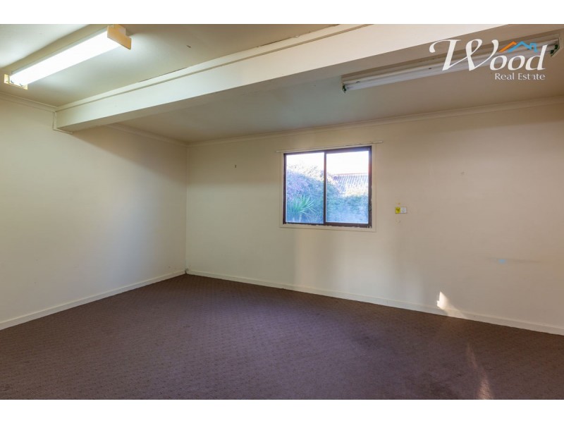 388 Dick Rd, Lavington NSW 2641
