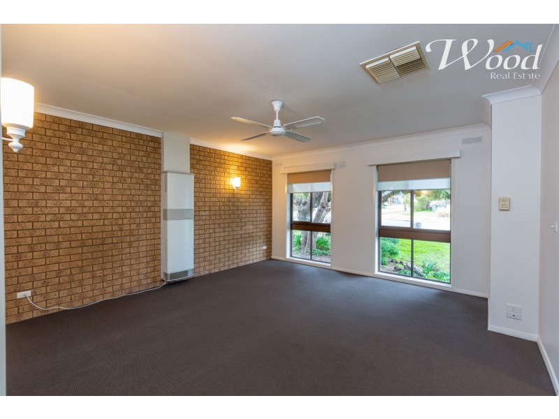 20 lloyd St, Wodonga VIC 3690