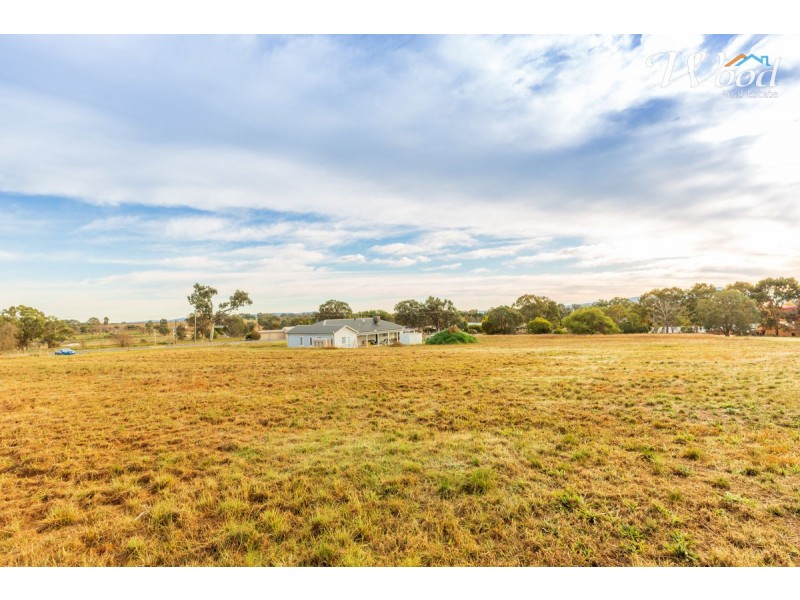 577 Burma Rd, Table Top NSW 2640