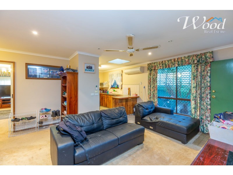 365 Shirleen Cres, Lavington NSW 2641
