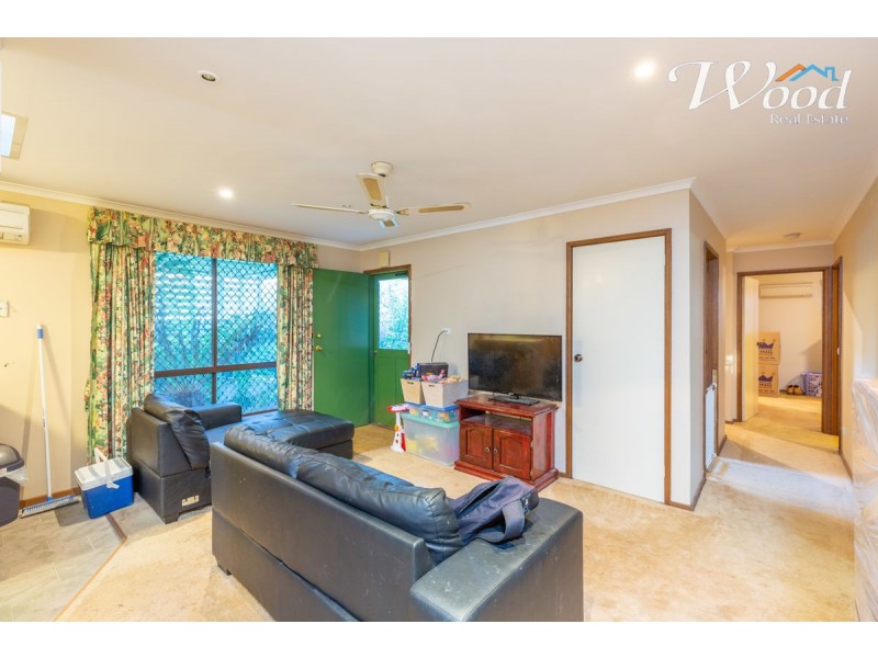365 Shirleen Cres, Lavington NSW 2641