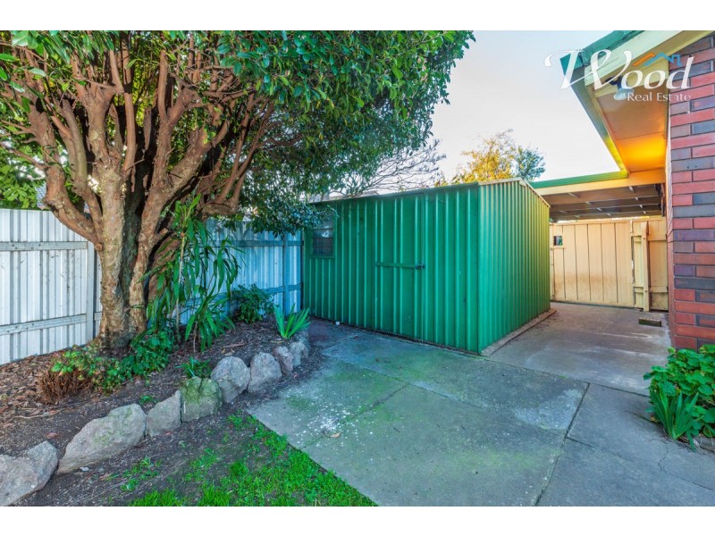 365 Shirleen Cres, Lavington NSW 2641