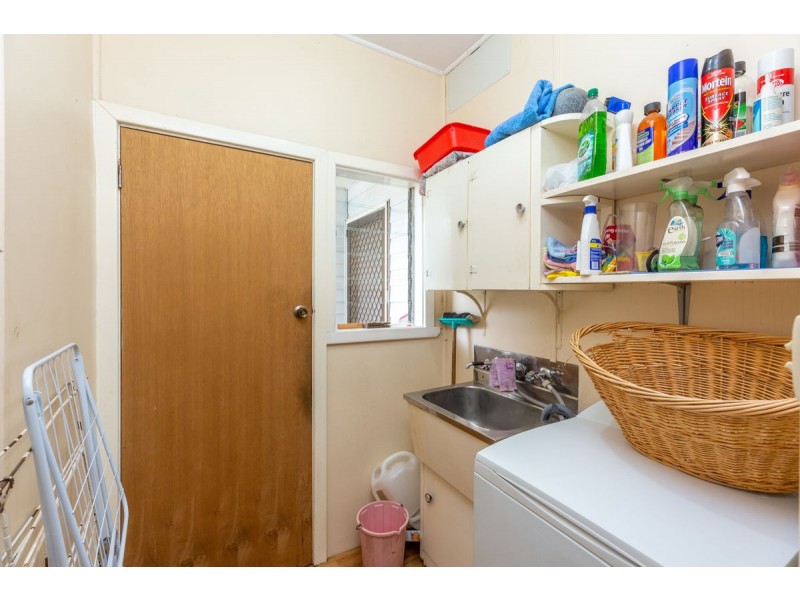 351 Parnall St, Lavington NSW 2641