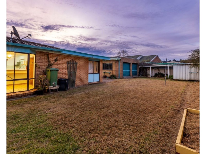 412 Schaefer St, Lavington NSW 2641