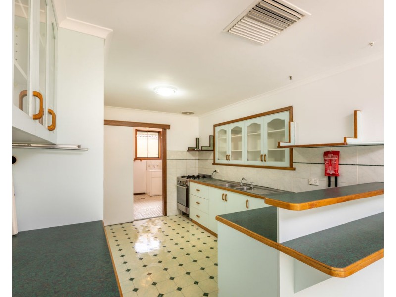 412 Schaefer St, Lavington NSW 2641